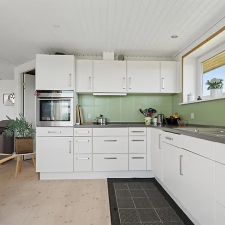 Erin - 200m From The Sea By Interhome Egernsund