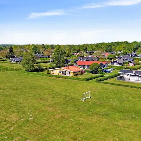 Erin - 200m From The Sea By Interhome Egernsund