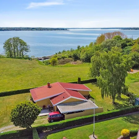 Erin - 200m From The Sea By Interhome 度假居 *