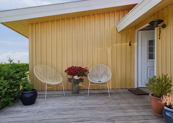 Erin - 200m From The Sea By Interhome